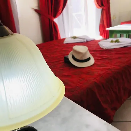 L'eremo Luxury Apartment